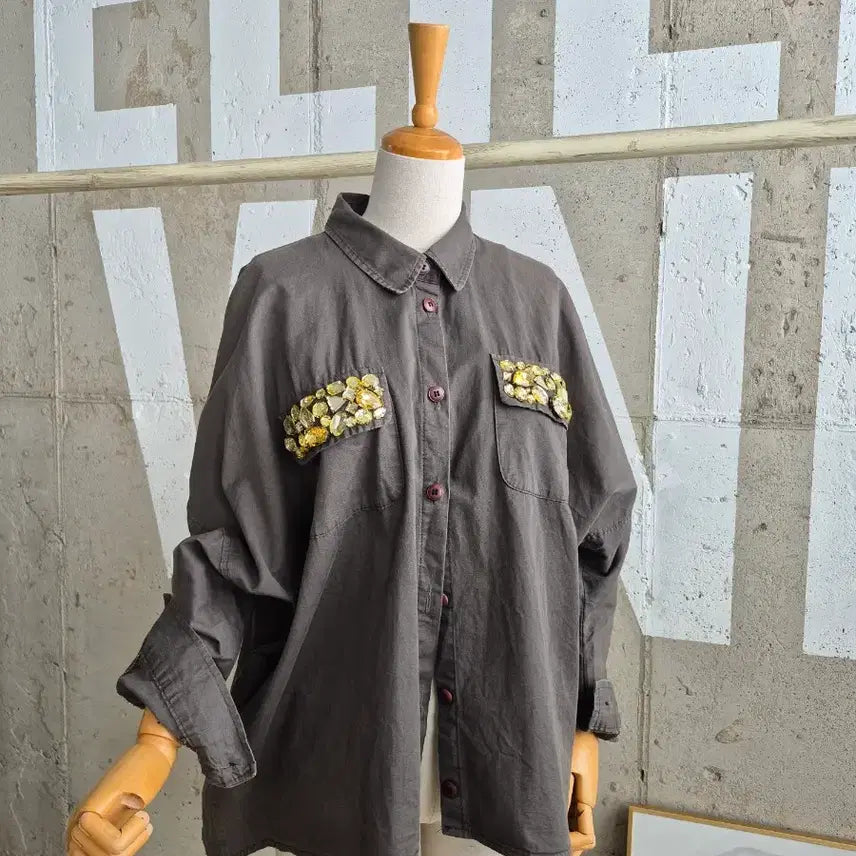 [SOLD OUT] 빈티지 스톤장식 셔츠