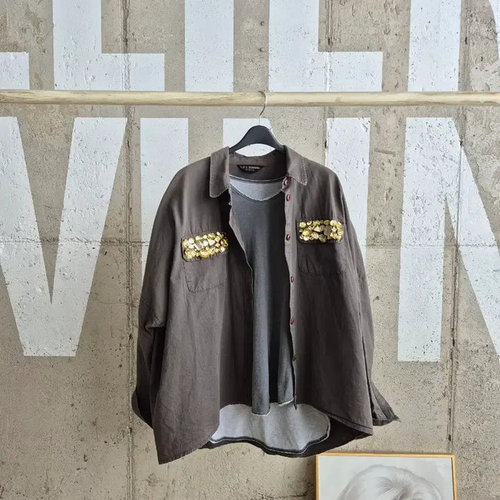 [SOLD OUT] 빈티지 스톤장식 셔츠