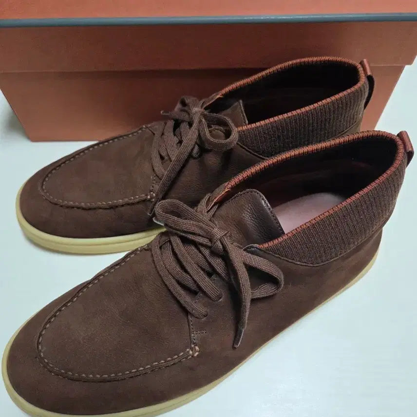 [SOLD OUT] 로로피아나 소호 워크 스니커즈