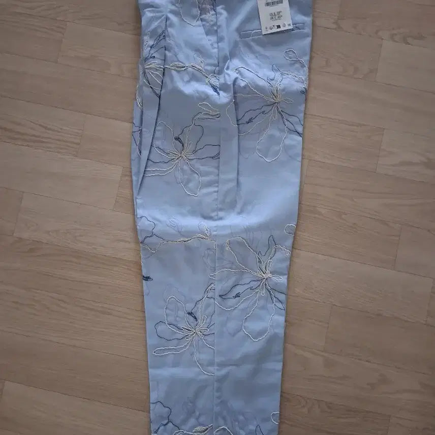 [BUNJANG] ZARA Floral Embroidery Pants / 자라 플라워 자수 바지