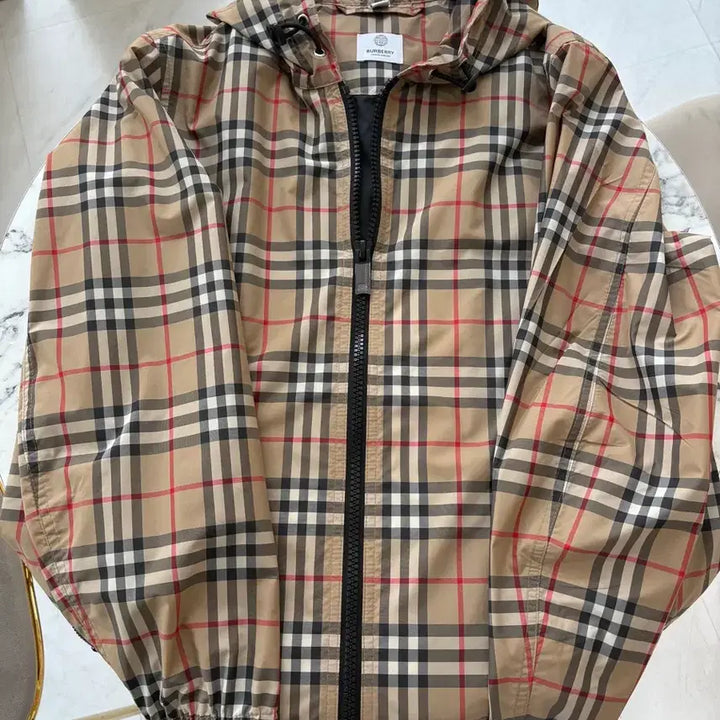 [SOLD OUT] [보관만한제품] 버버리 리버시블 바람막이