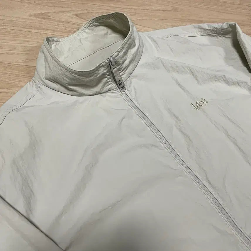 [BUNJANG] Lee Light Gray Windbreaker Jacket / Lee 바람막이 라이트그레이 L