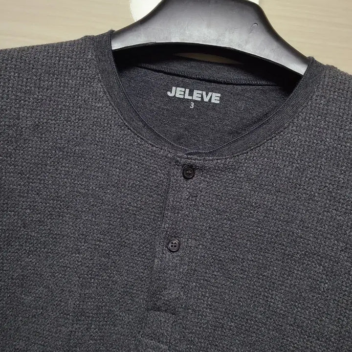[SOLD OUT] JELEVE 제이엘브 차콜색 와플 반팔티