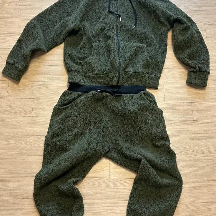 [BUNJANG] Deep Green Fleece Jogger Set / 딥그린 플리스 조거셋업