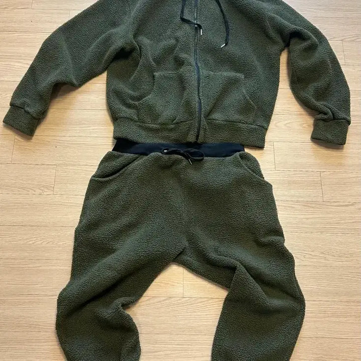 [BUNJANG] Deep Green Fleece Jogger Set / 딥그린 플리스 조거셋업