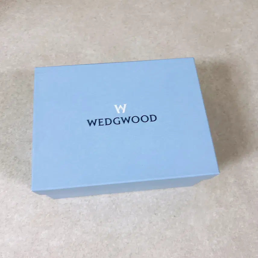 [BUNJANG] Wedgwood Vase Set / 웨지우드 베이스 박스템 2점세트가격