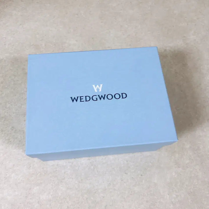 [BUNJANG] Wedgwood Vase Set / 웨지우드 베이스 박스템 2점세트가격