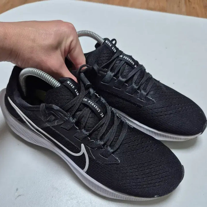 [BUNJANG] Nike Air Zoom Black Sneakers 260 / 나이키 에어 줌 블랙 운동화260