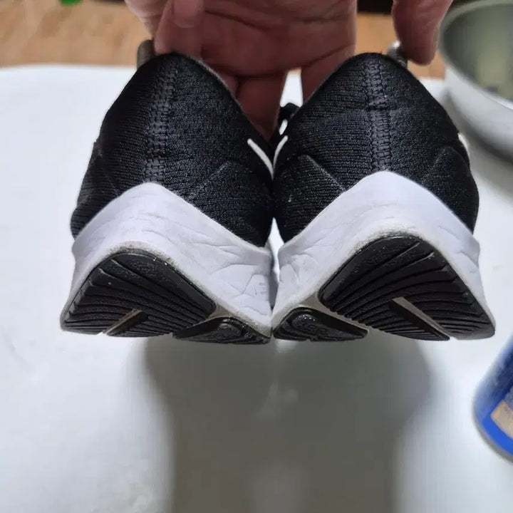 [BUNJANG] Nike Air Zoom Black Sneakers 260 / 나이키 에어 줌 블랙 운동화260