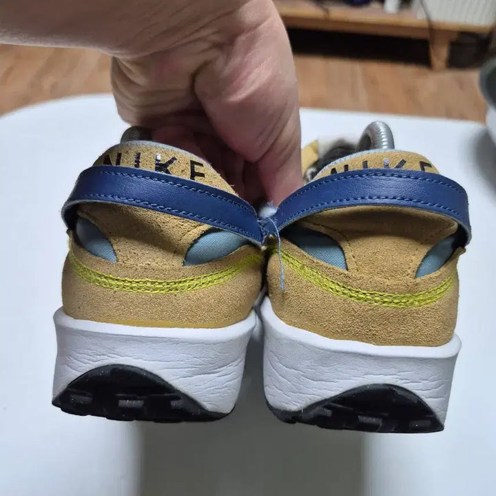 [BUNJANG] Nike Sneakers Blue/Yellow 260 / 나이키 운동화 블루/옐로우260