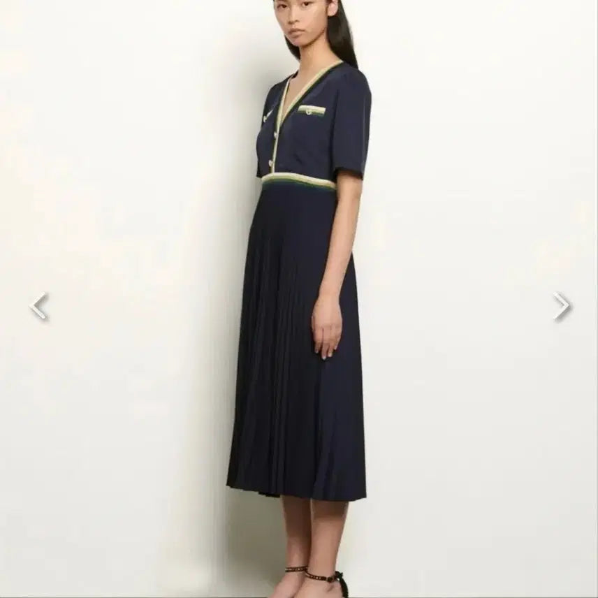 [SOLD OUT] SANDRO 산드로 크루즈 플리츠 원피스 55