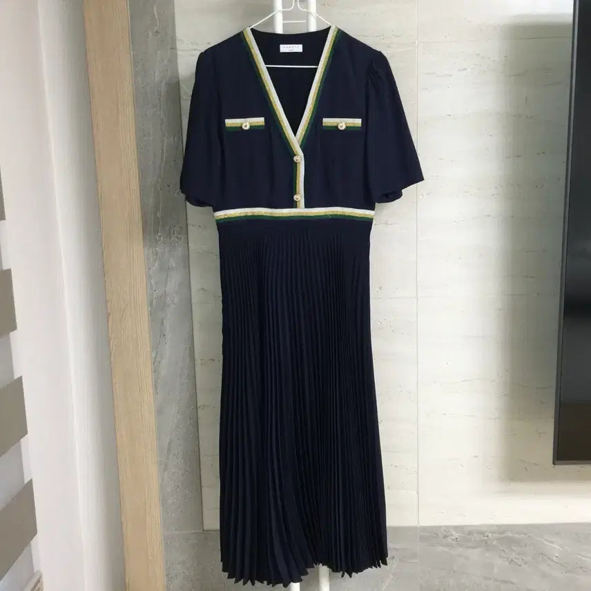 [SOLD OUT] SANDRO 산드로 크루즈 플리츠 원피스 55