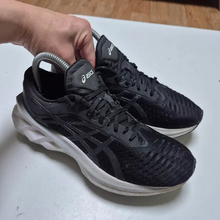 [BUNJANG] Asics Running Shoes Black Women&