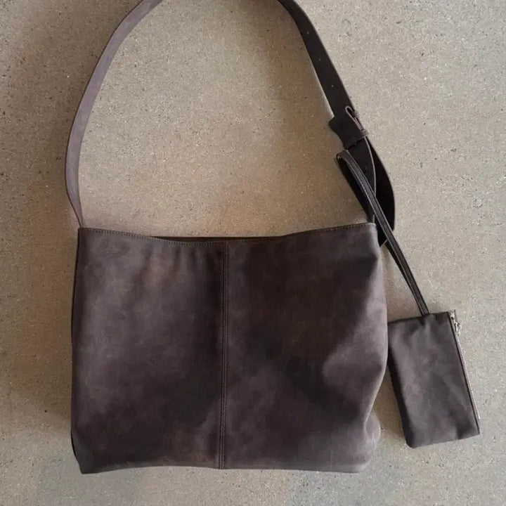 [BUNJANG] Vintage Leather Pocket Shoulder Bag / 빈티지 레더 포켓 숄더백
