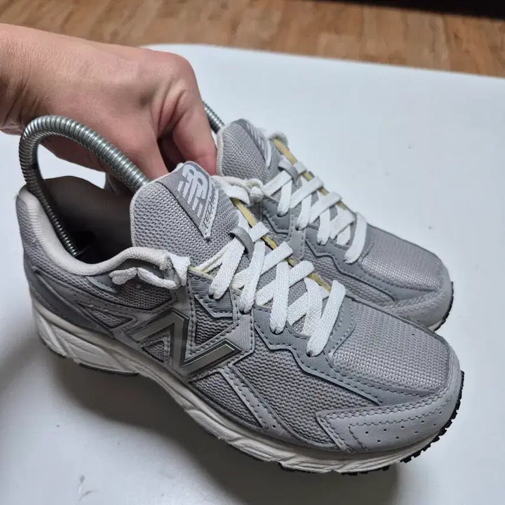 [BUNJANG] New Balance 480 Gray Sneakers 220 / 뉴발란스 480 회색 운동화 220