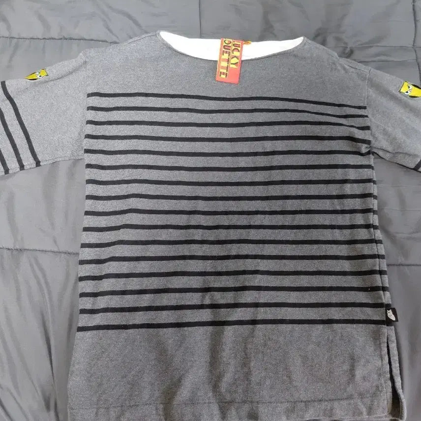 [BUNJANG] Lucky Chouette Striped Long Sleeve T-shirt / 럭키슈에뜨 블랙 스트라이프 반팔 티셔츠