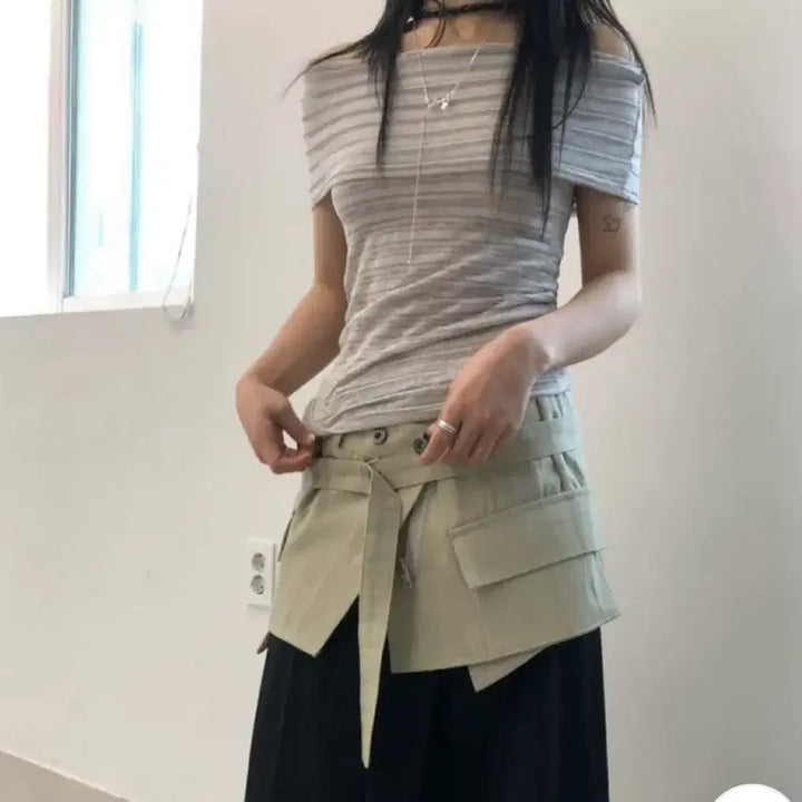 [BUNJANG] Cenji Beige Striped Off-the-shoulder Top / cenji 센지 단가라오프티 에이블리 - 베이지