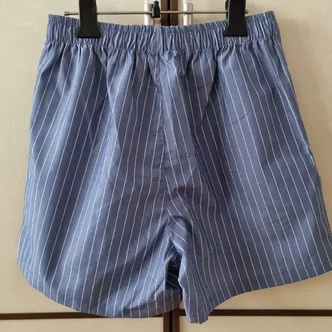 [BUNJANG] Striped Pattern Shorts / 스트라이프 패턴 반바지