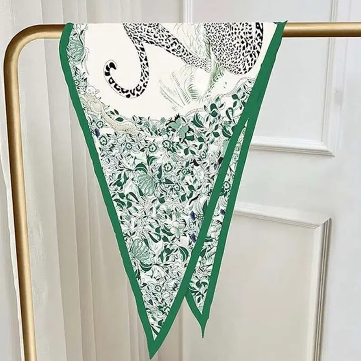 [SOLD OUT] 플라워 패턴 스카프(새상품)