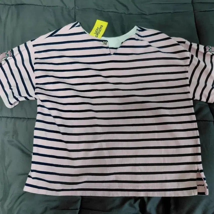 [BUNJANG] Lucky Chouette Pink Striped Short-Sleeve T-shirt / 럭키슈에뜨 핑크 스트라이프 반팔 티셔츠