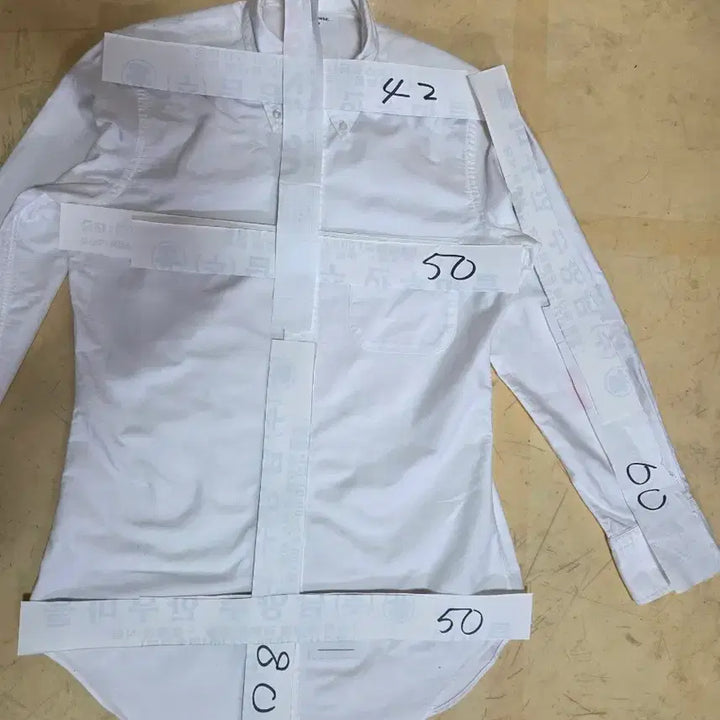 [SOLD OUT] 톰브라운 정품 셔츠 거의새제품
