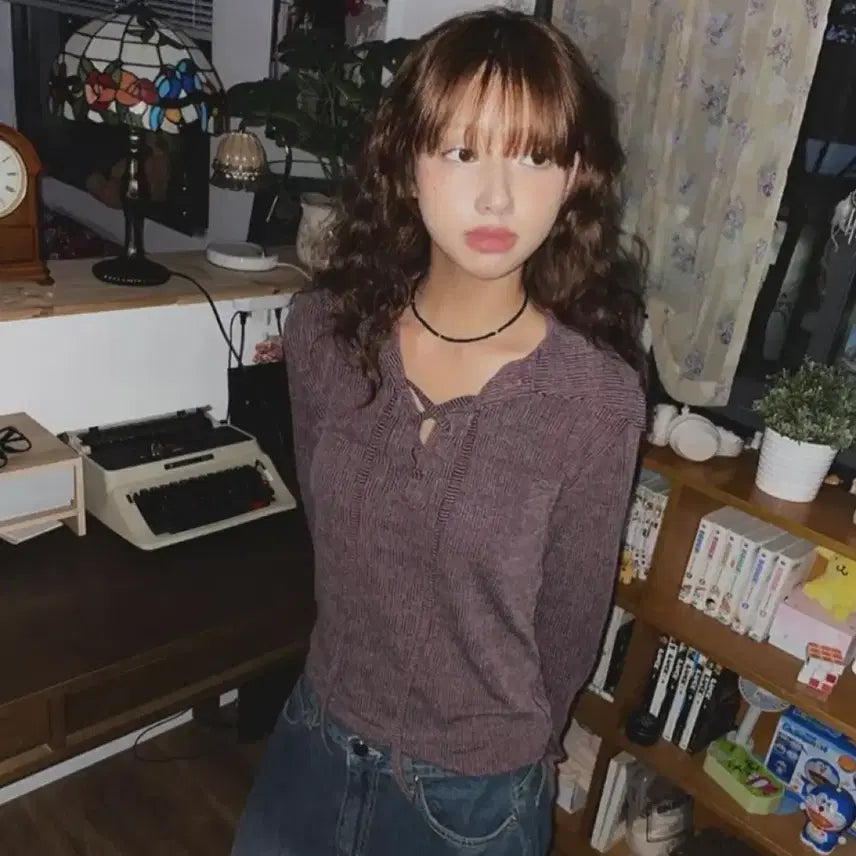 [BUNJANG] Douchi Douchi Eyelet Collar Knit Top / [free] 도우치도우치 시코로 아일렛 카라니트 에이블리