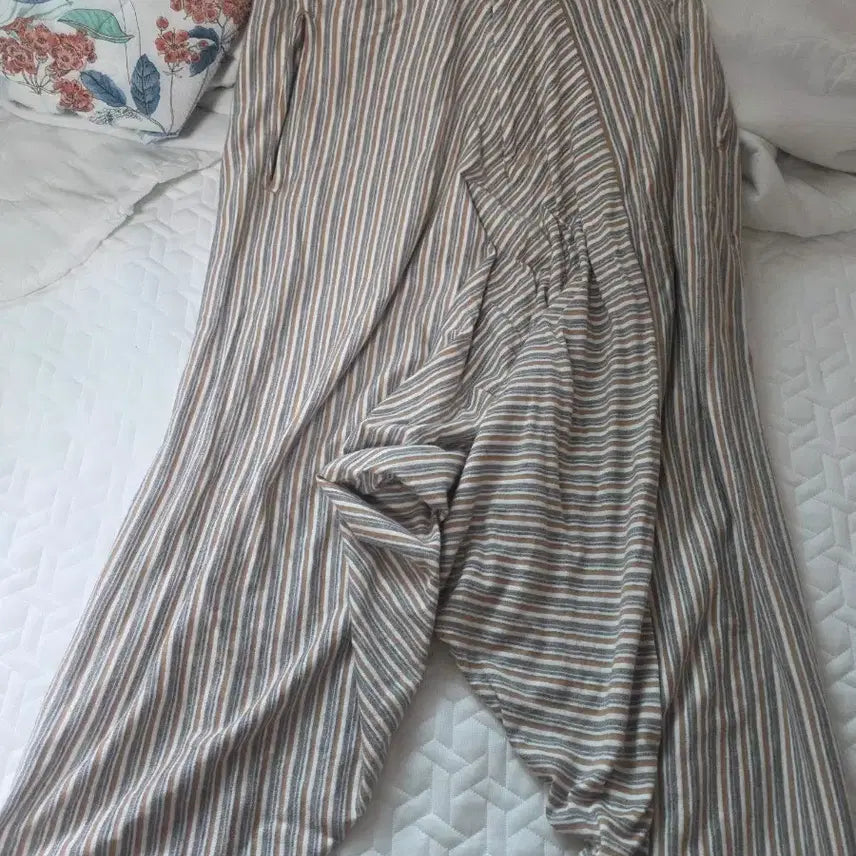 [BUNJANG] ISSEY MIYAKE MEN Striped Wide Pants / 스트라이프 와이드  팬츠ISSEY MIYAKE MEN 스트라이프