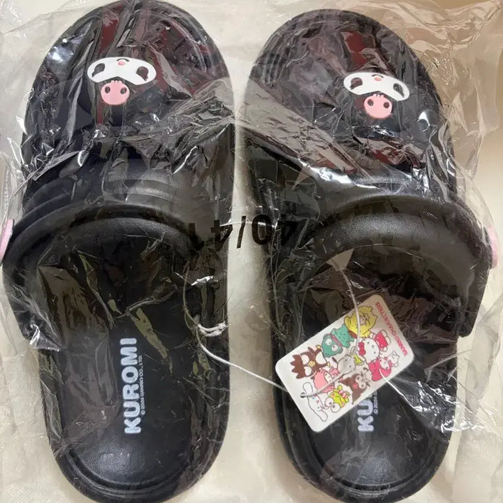 [SOLD OUT] 산리오 쿠로미 슬리퍼 블랙