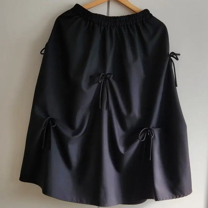 [SOLD OUT] 리본 장식 플레어 블랙 롱 스커트