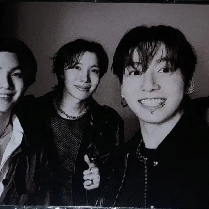 [BUNJANG] BTS Arirang Weverse Album Group Photocard / 방탄 아리랑 위버스앨범 단체포카