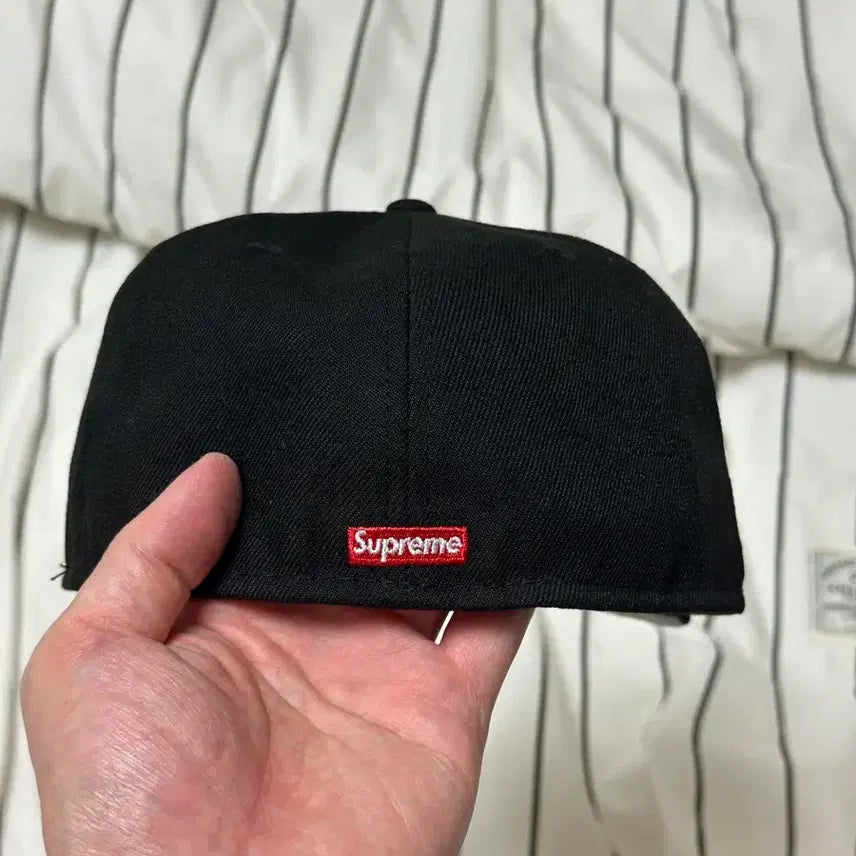 [BUNJANG] Supreme New Era Screwball S Logo Snapback Cap / 슈프림x뉴에라 스크류볼 S로고 스냅백 볼캡(714/57.7cm)