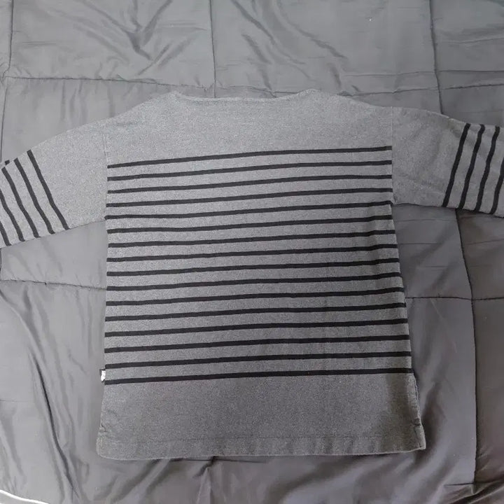 [BUNJANG] Lucky Chouette Striped T-shirt / 럭키슈에뜨 블랙 스트라이프 반팔 티셔츠