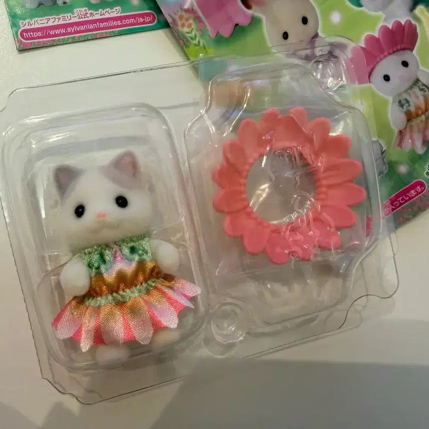 [BUNJANG] Sylvanian Families Baby Forest Fairy Cat / 실바니안 아기숲속요정 고양이