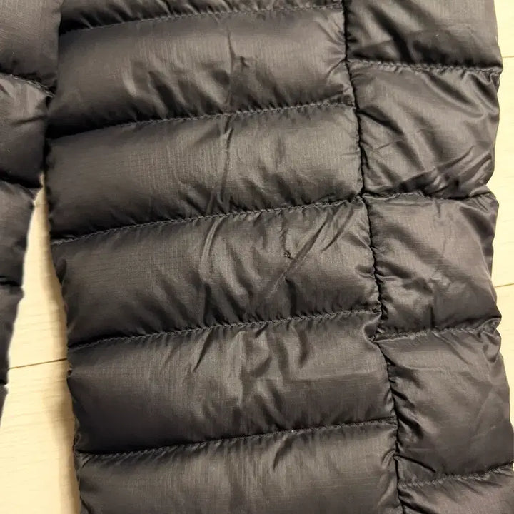 [SOLD OUT] 파타고니아 다운 스웨터 후디 블랙 L