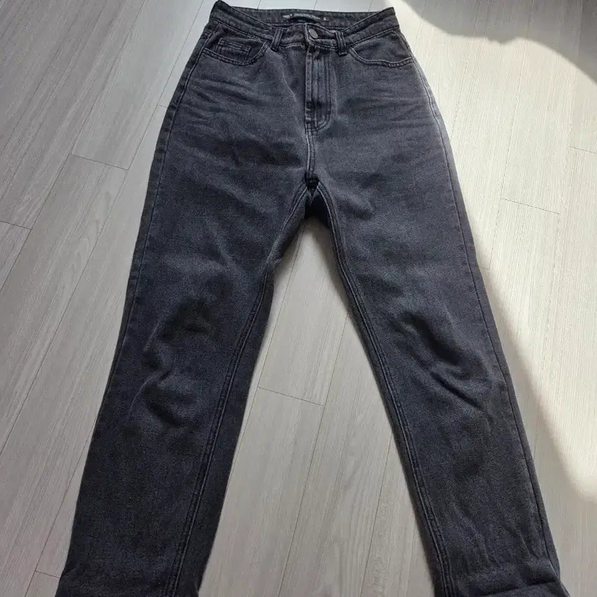 [BUNJANG] Imvely Black Washed Denim Pants / 블랙 워싱 데님 팬츠 임블리 바지