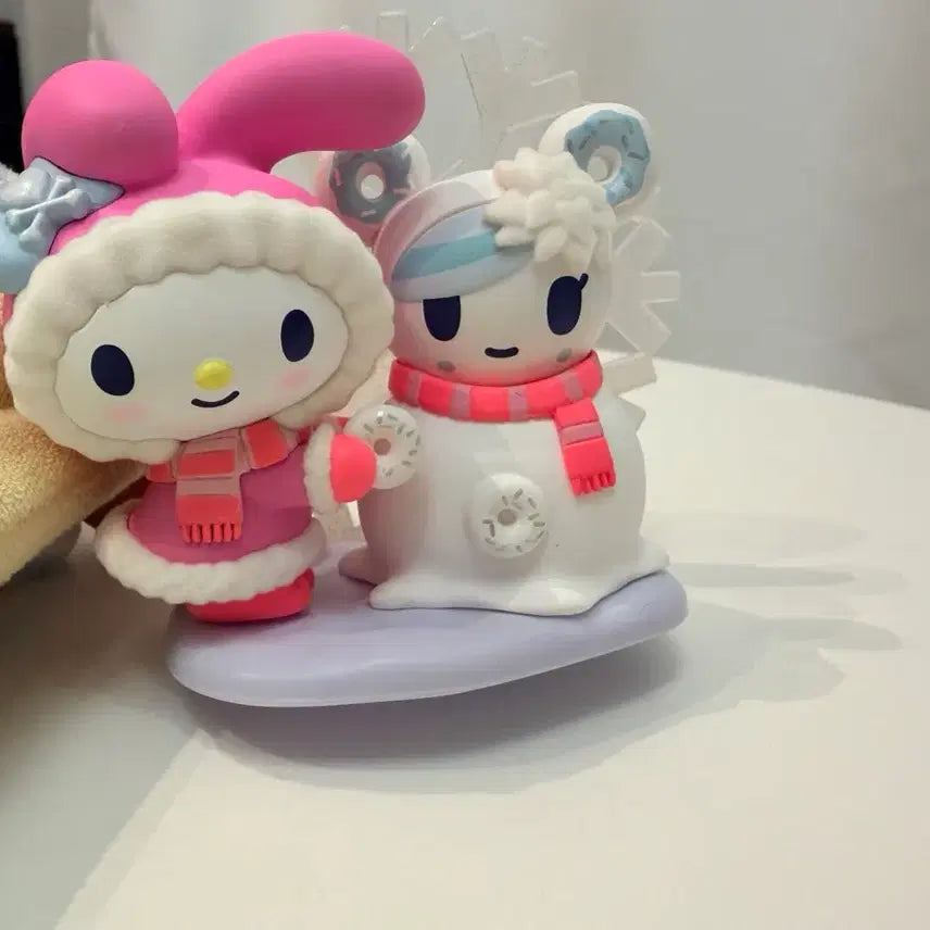 [BUNJANG] Tokidoki x Hello Kitty and Friends Winter Dreams Random Figure My Melody / 토키도키X헬로키티와 친구들 윈터드림즈 랜덤피규어 마이멜로디