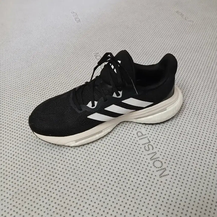 [BUNJANG] Adidas SolarGlide 6 Running Shoes / 아디다스 SolarGlide6 운동화