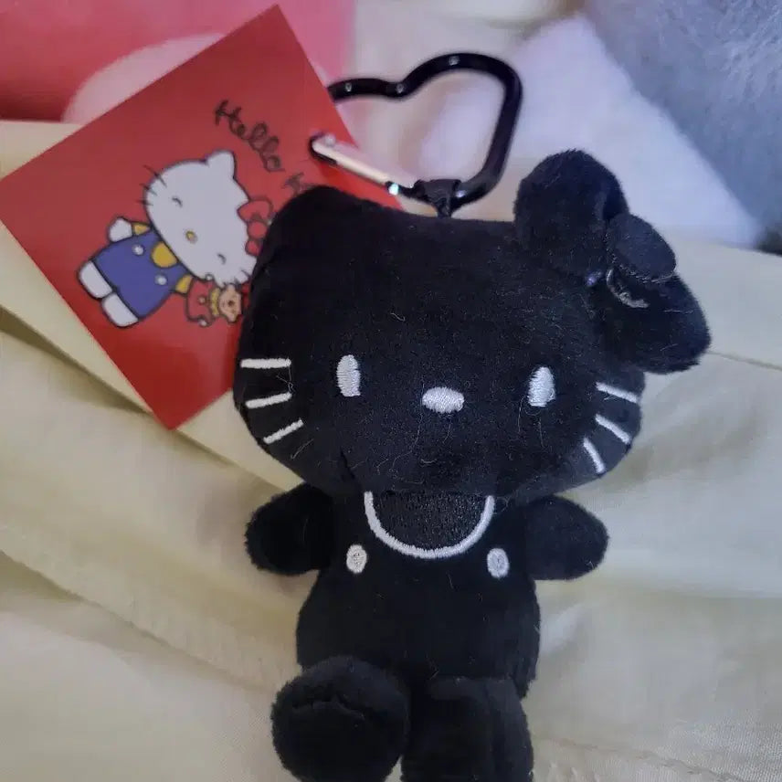[SOLD OUT] 헬로키티 블랙 키링 인형 키링 새상품