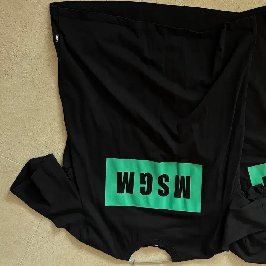 [SOLD OUT] 이태리 MSGM 반팔 티셔츠  L 라지