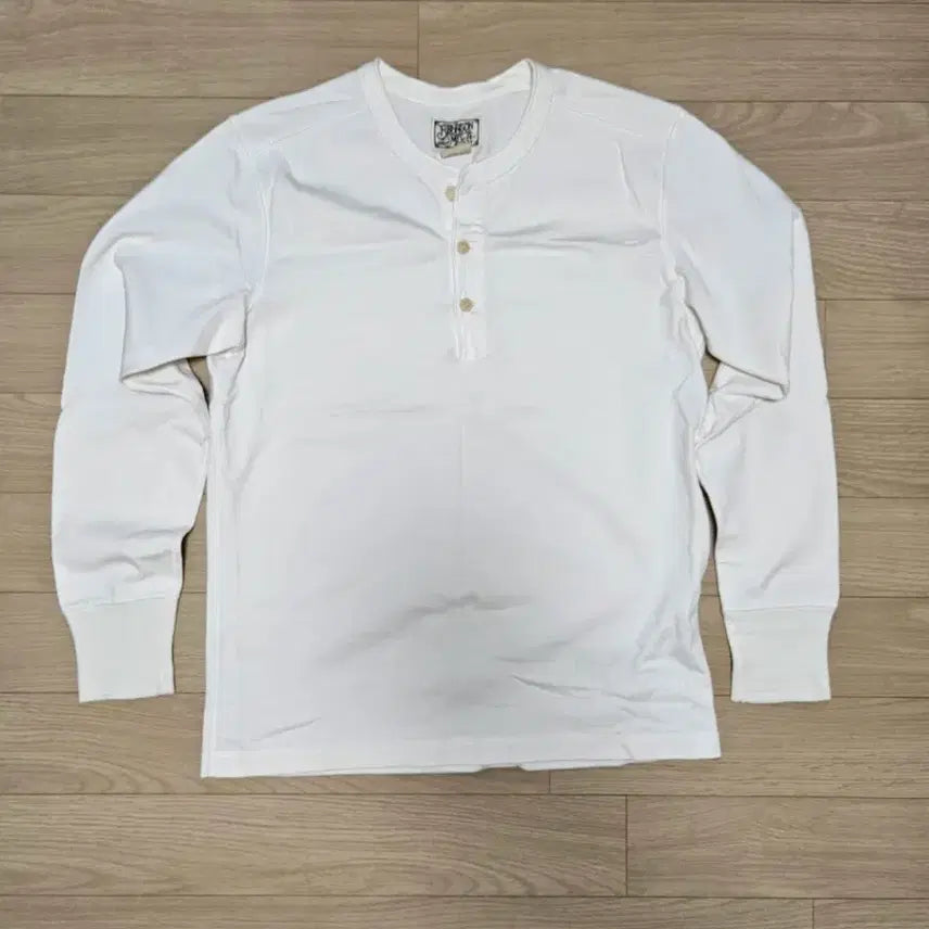 [SOLD OUT] 브론슨 헨리넥 M