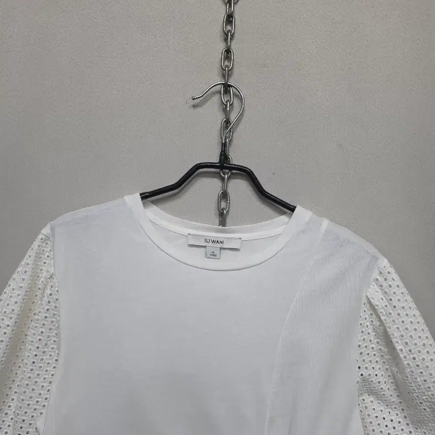 [BUNJANG] SJ WANI Punching Short Sleeve T-shirt / SJ와니  펀칭 반팔 티셔츠