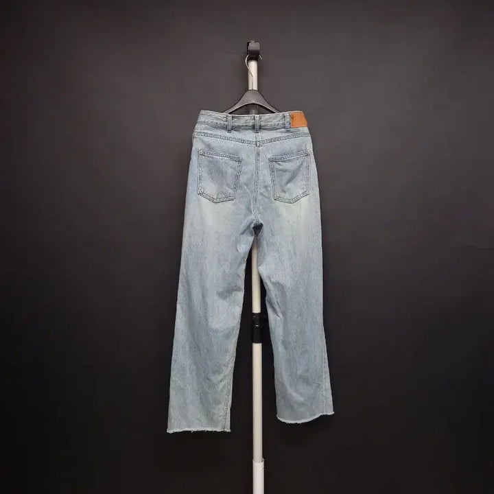 [SOLD OUT] 타임 춘하추 연청데님 하프하이웨스트형 팬츠 61. 33.44