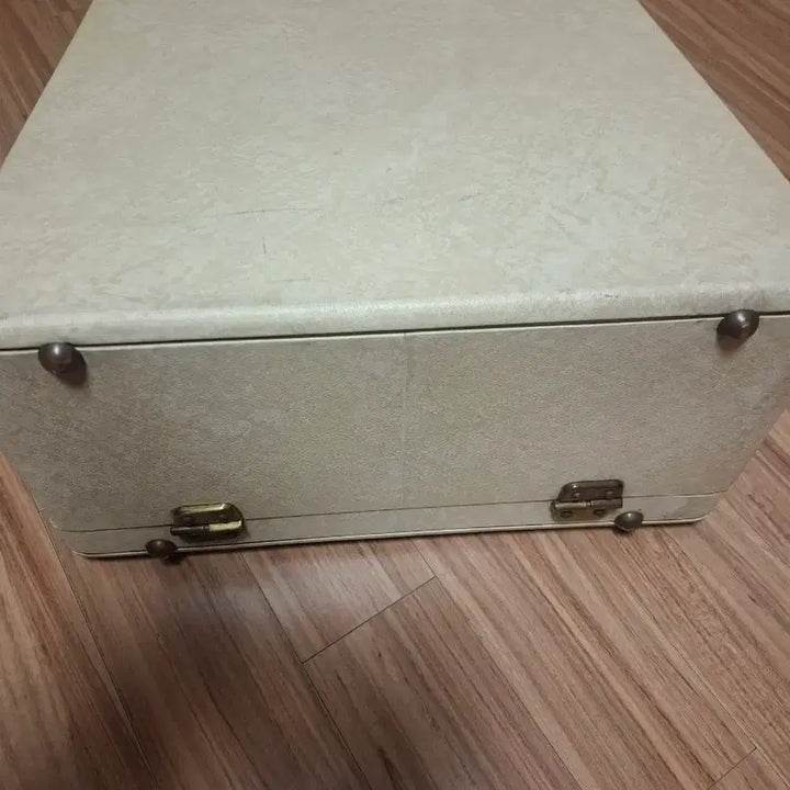 [BUNJANG] Olivetti Underwood Studio 44 English Typewriter / 올리베티 언더우드 영문타자기 스튜디오 44