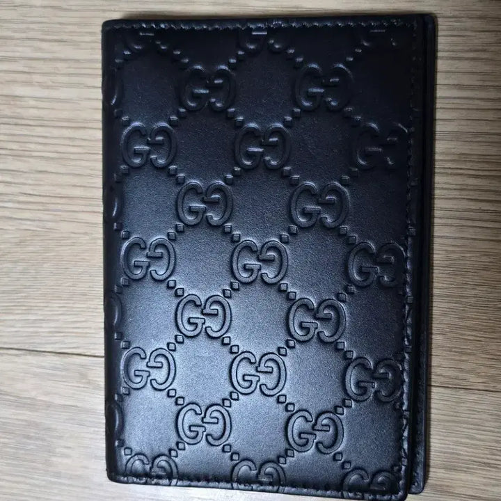 [BUNJANG] Gucci Signature Passport Case / (교신가능)(내용있음)구찌(Gucci) 시그니처 여권 지갑