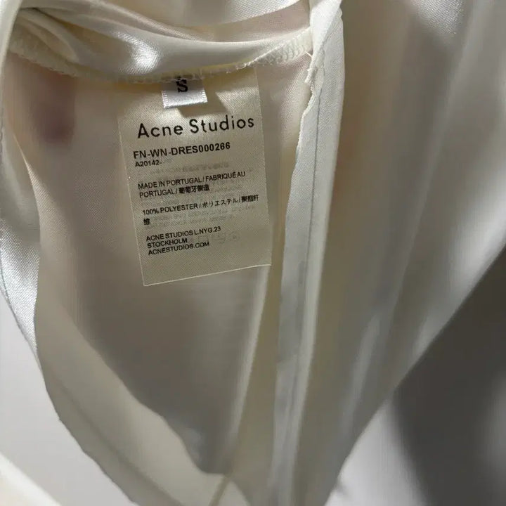[BUNJANG] Acne Studios White Flower Printed Long T-shirt / 아크네 스튜디오 흰색 플라워 프린팅 롱티