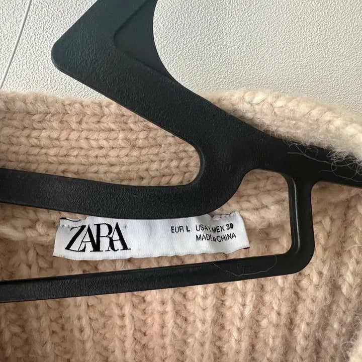 [BUNJANG] Zara Beige Knit Crop Cardigan / 자라 베이지색 니트 크롭 가디건