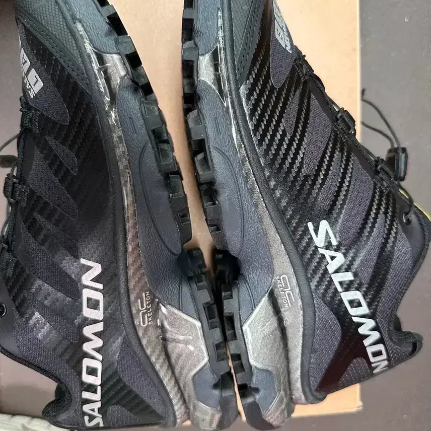 [BUNJANG] Salomon XT-4 OG Black Sneakers / 살로몬 XT-4 OG black 240mm