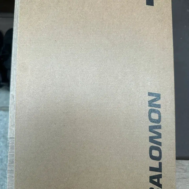 [BUNJANG] Salomon XT-4 OG Black Sneakers / 살로몬 XT-4 OG black 240mm