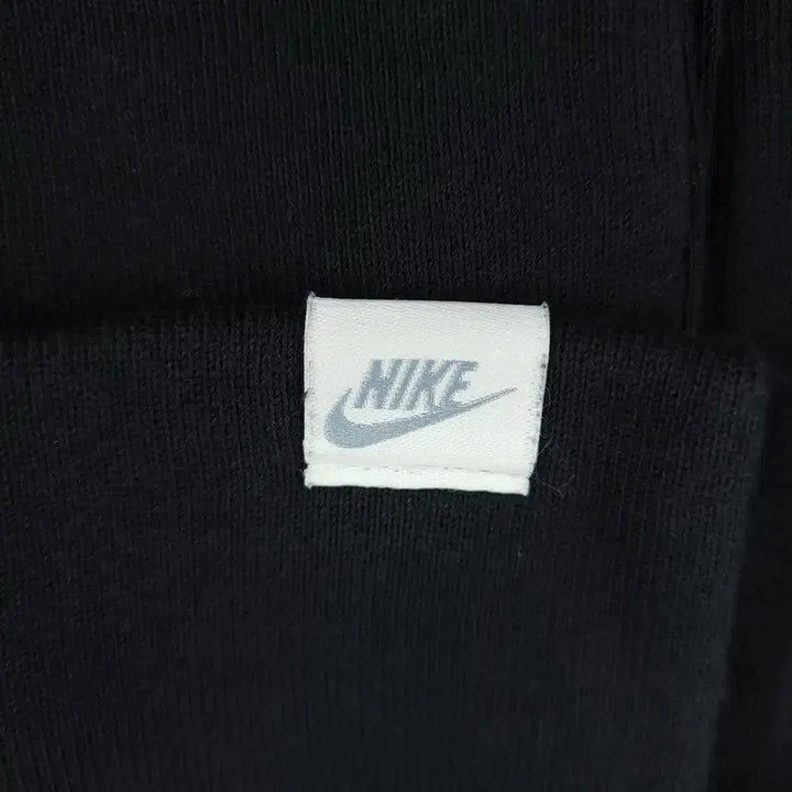 [BUNJANG] Nike Black White Swoosh Logo Wide-Fit Sweatpants / 나이키 블랙 화이트 스우시 로고 밴딩 카고포켓 와이드핏 스웻팬츠 트레이닝