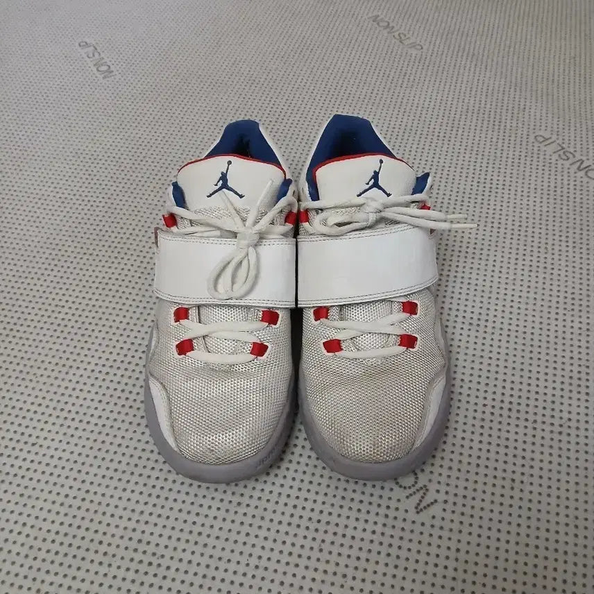 [BUNJANG] Nike Air Jordan J23 Gold Sneakers / 나이키 에어 조던 J23 골드